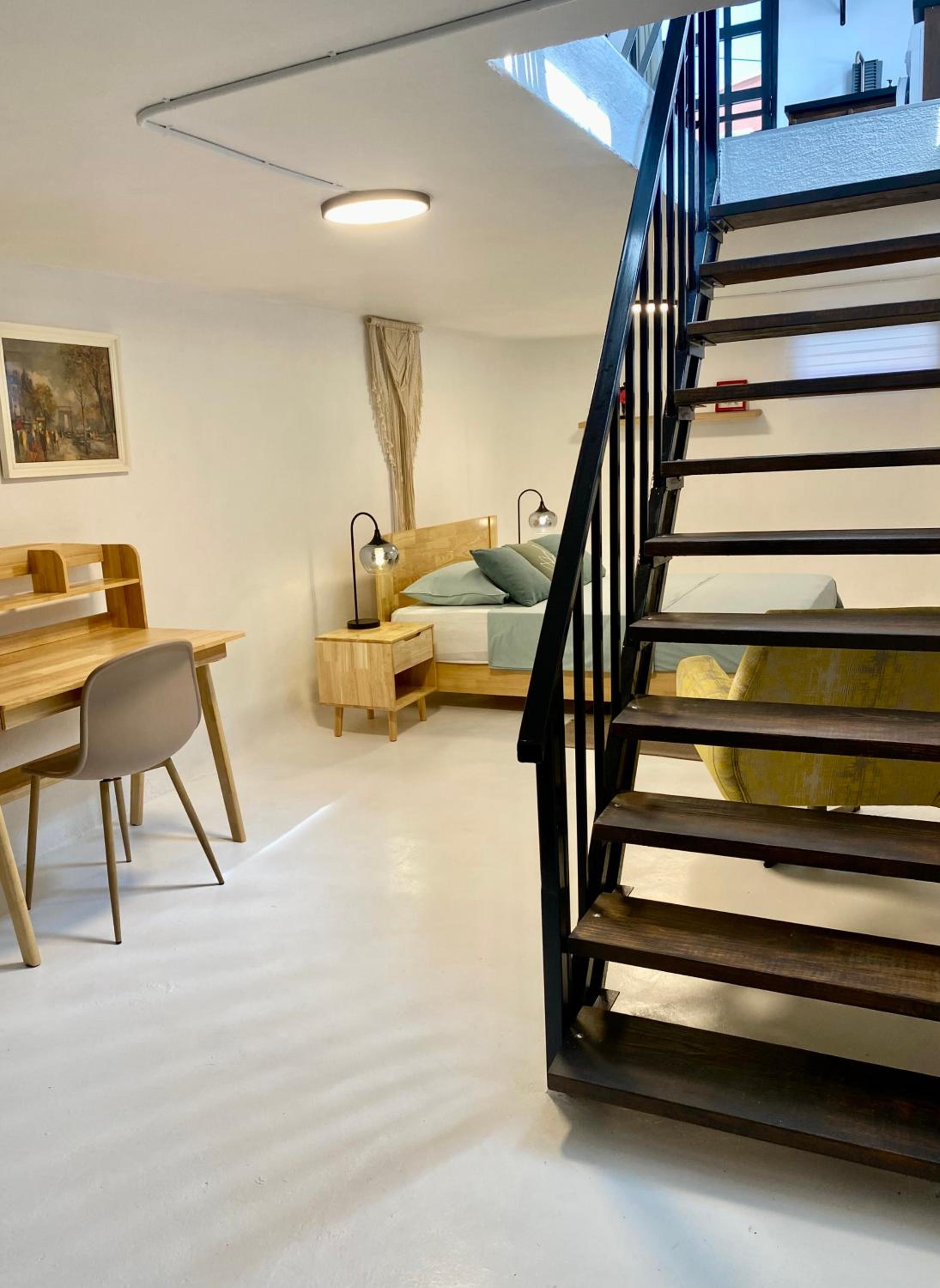 The Palm II City Loft Apartment