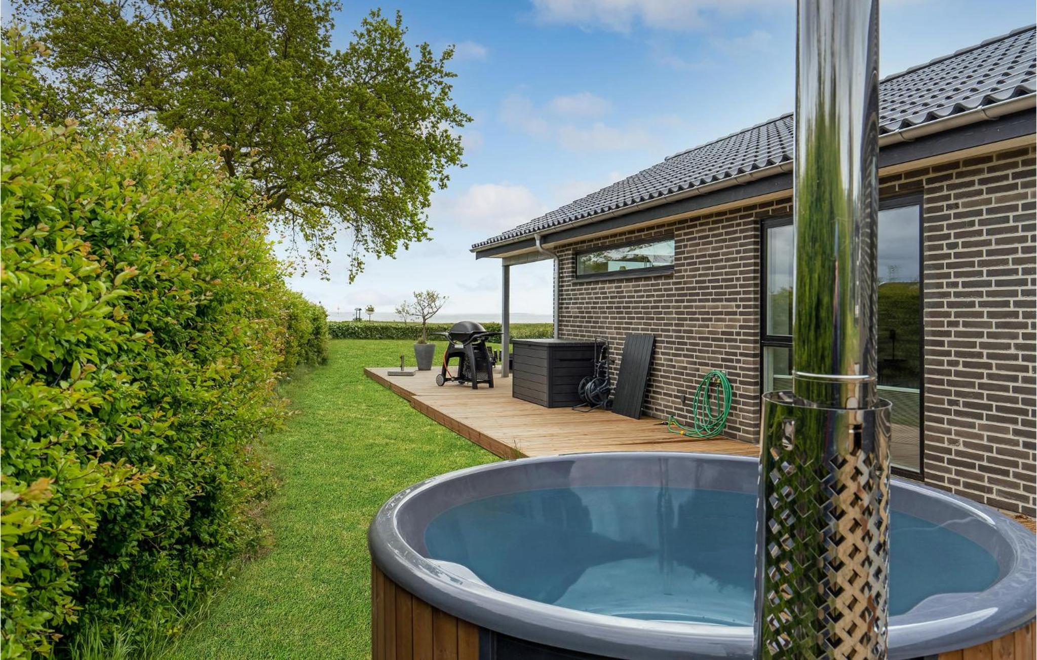 4 Bedroom Cozy Home In Rudkøbing