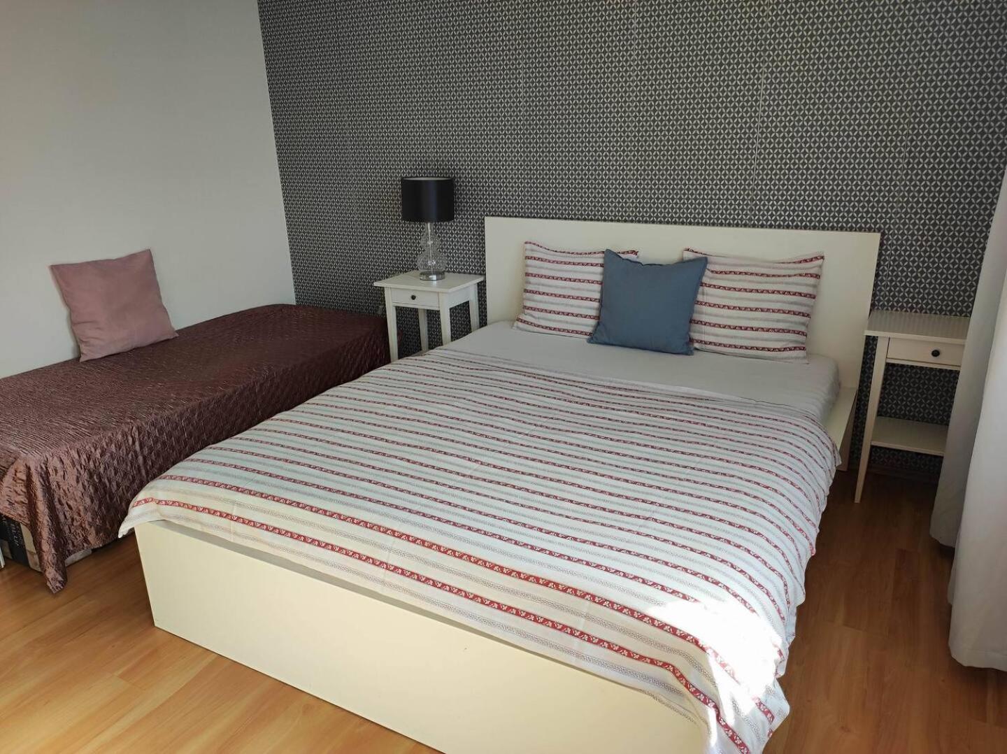 Golden Family Apartments