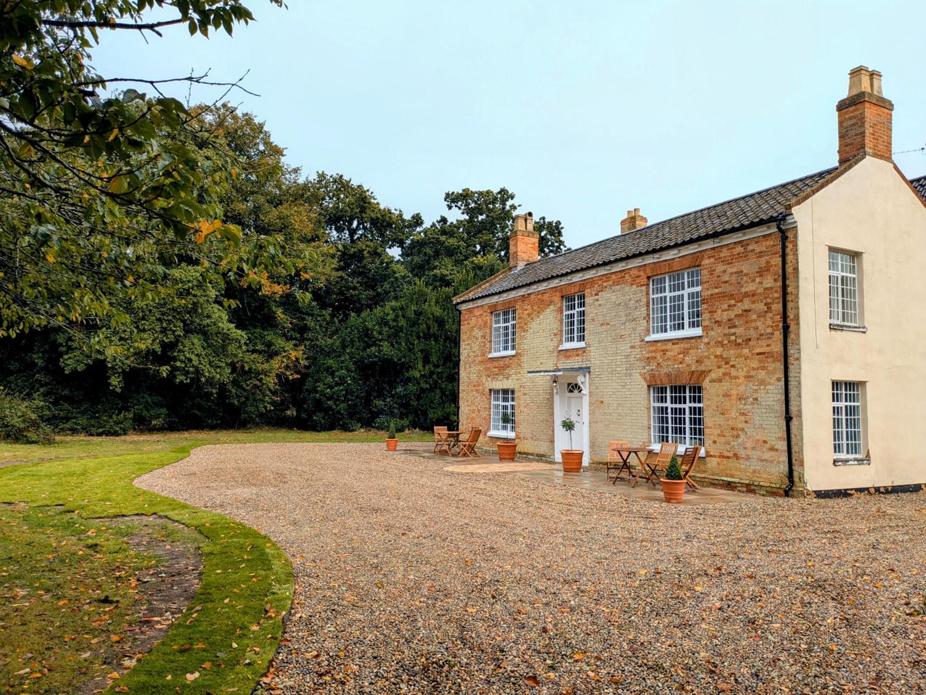 Park Farm House - Georgian Country Retreat view 2