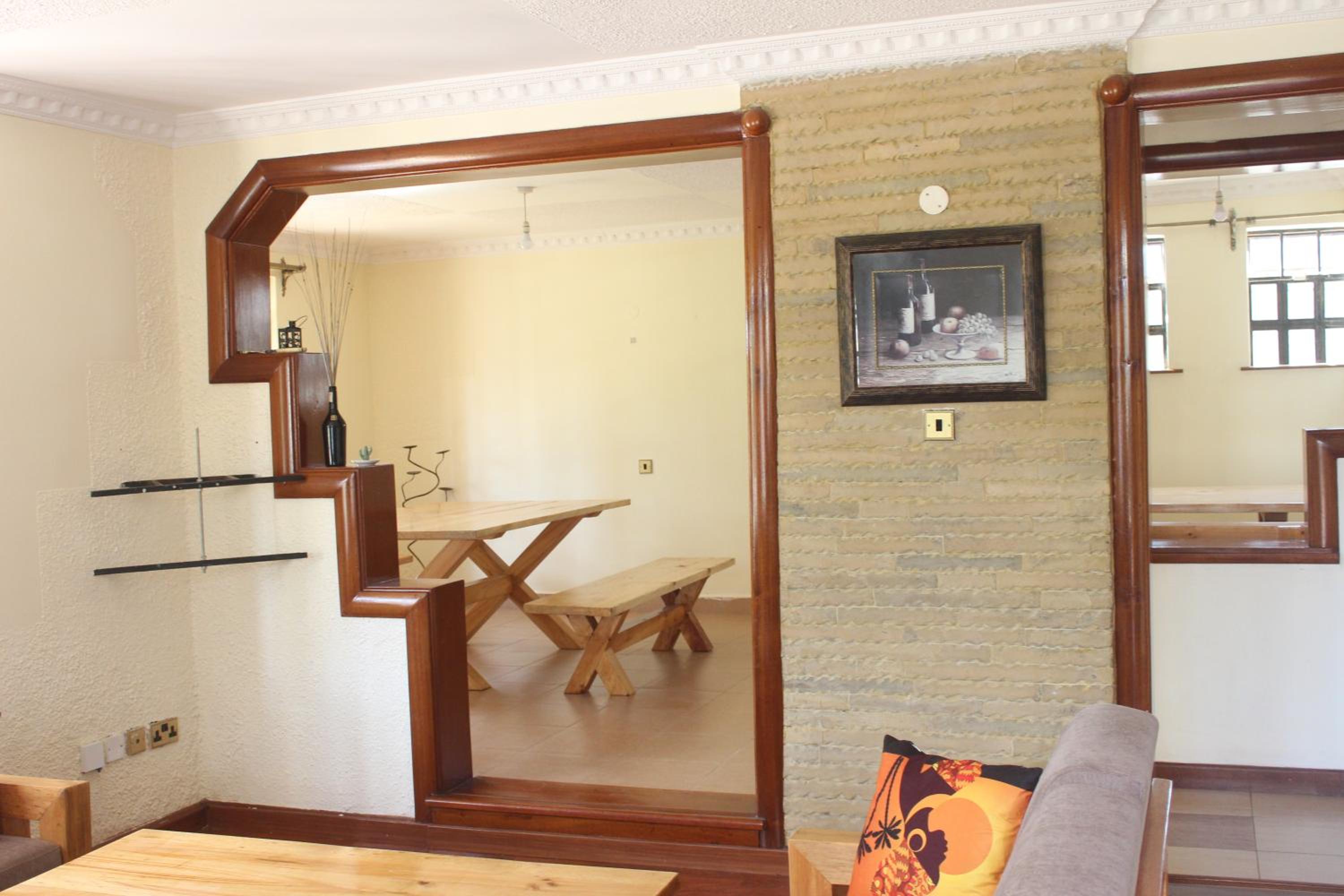 Eshborns House - Near Jomo Kenyatta International Airport and SGR with shuttle services at an extra fee view 4
