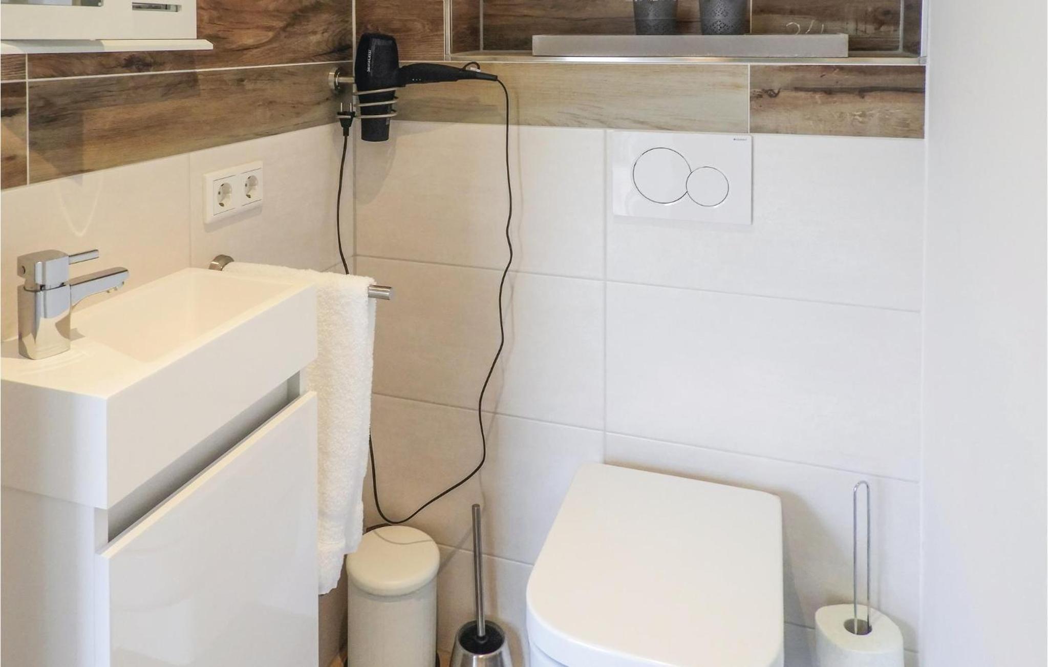 Gorgeous Home In Dagebüll With Wifi