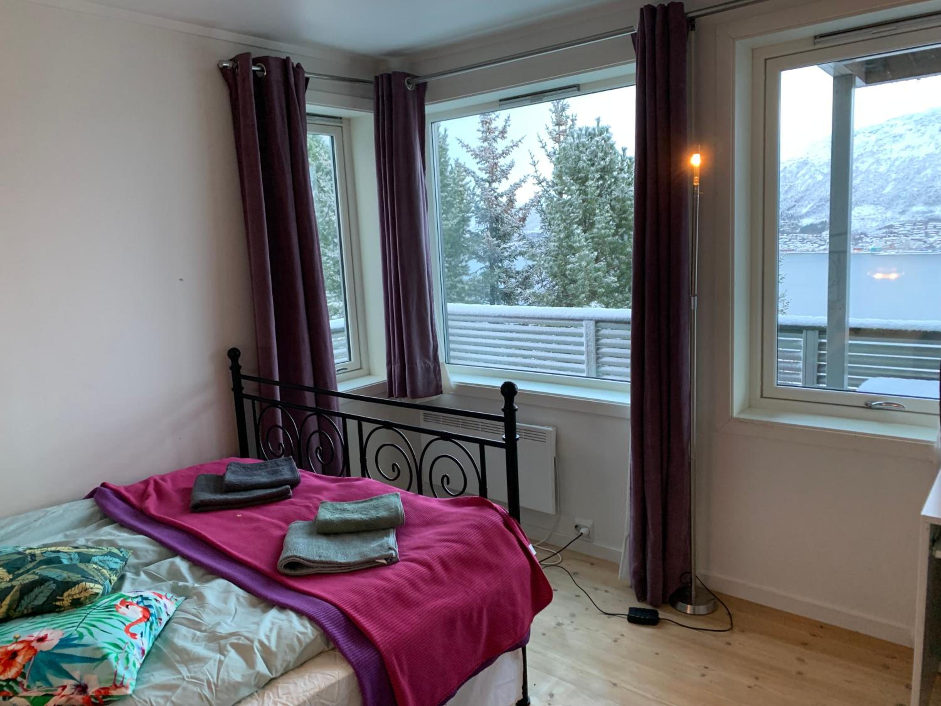 Panoramic apartment with three bedrooms