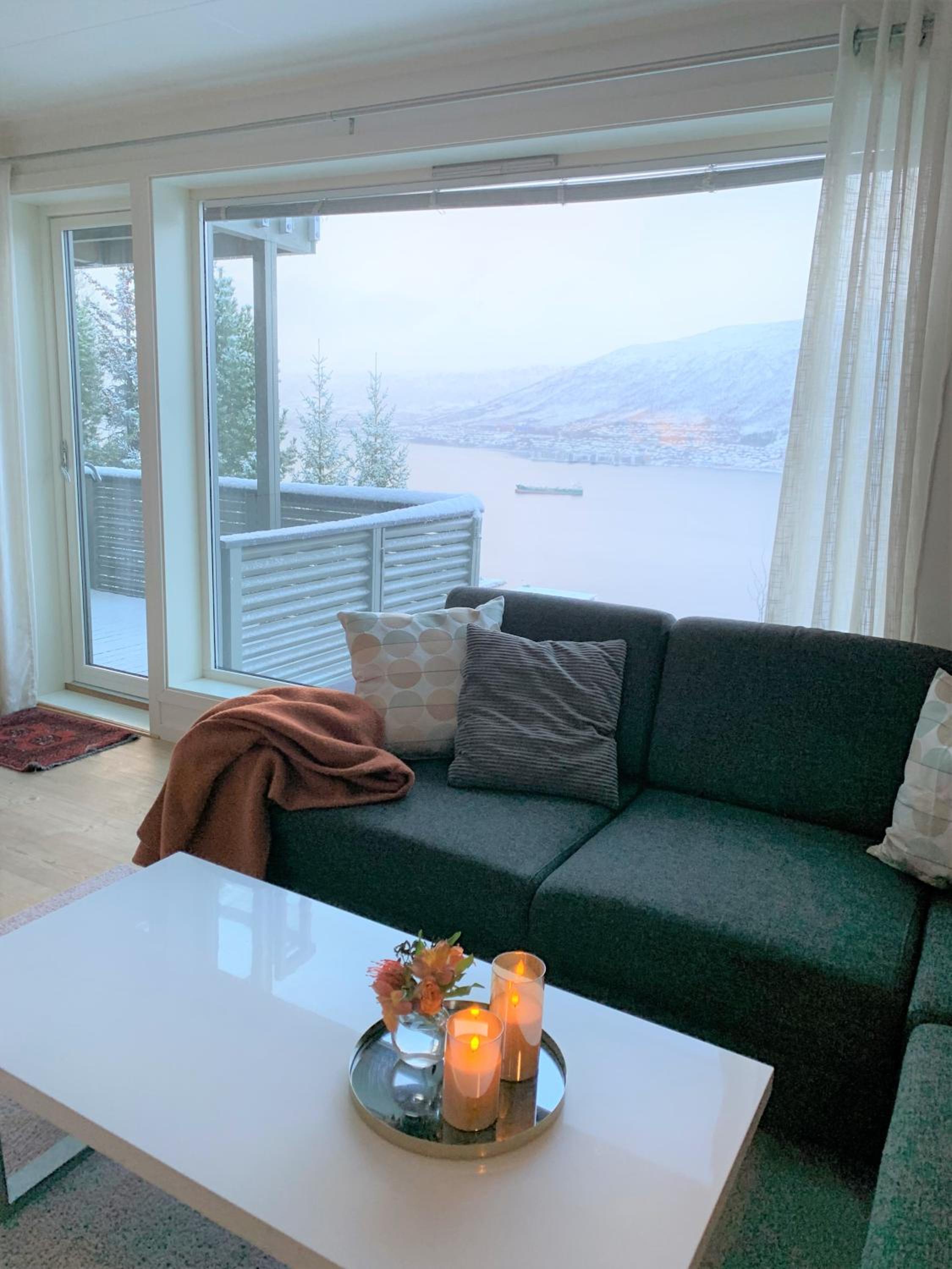 Panoramic apartment with three bedrooms