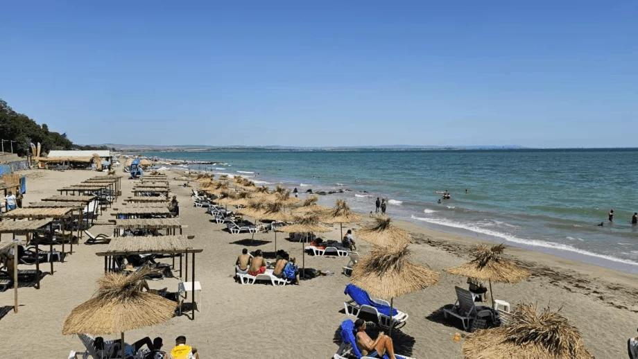 Cosy Sea View Apartment with Terrace 2 min from Beach Lazur Burgas