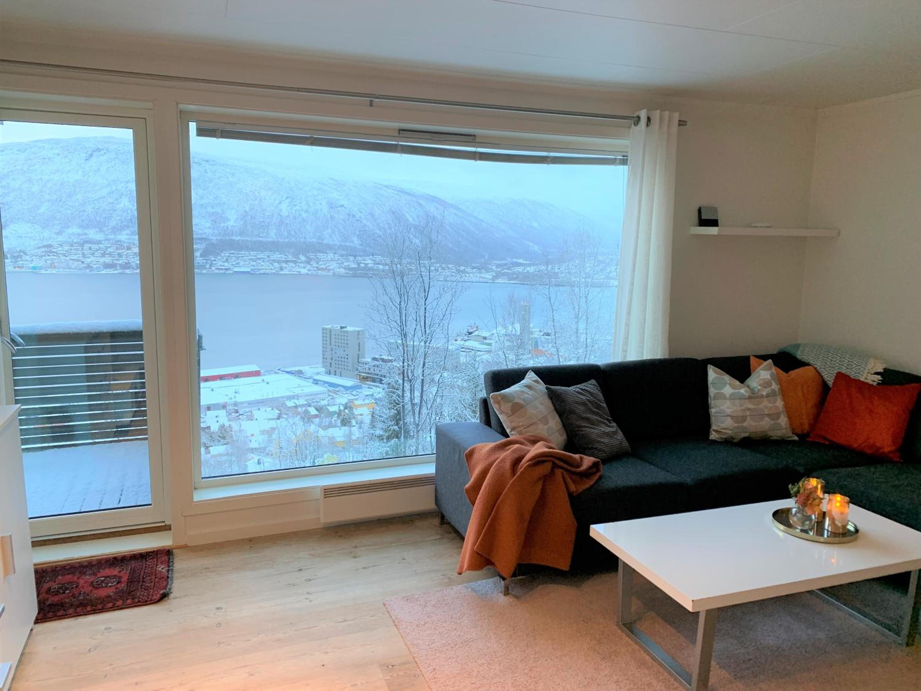 Panoramic apartment with three bedrooms