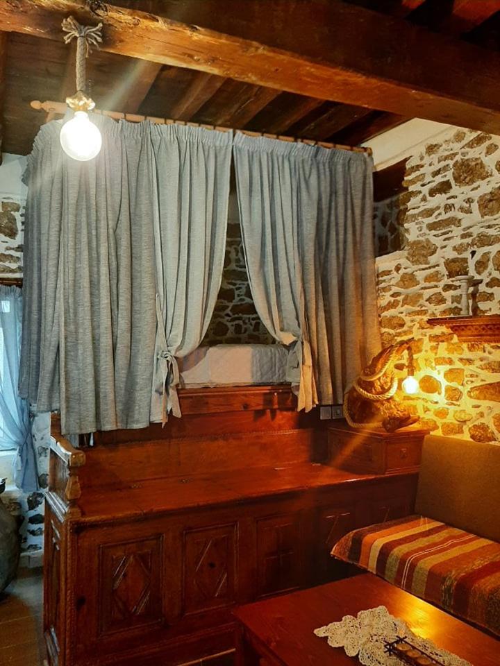 Apollon Traditional House