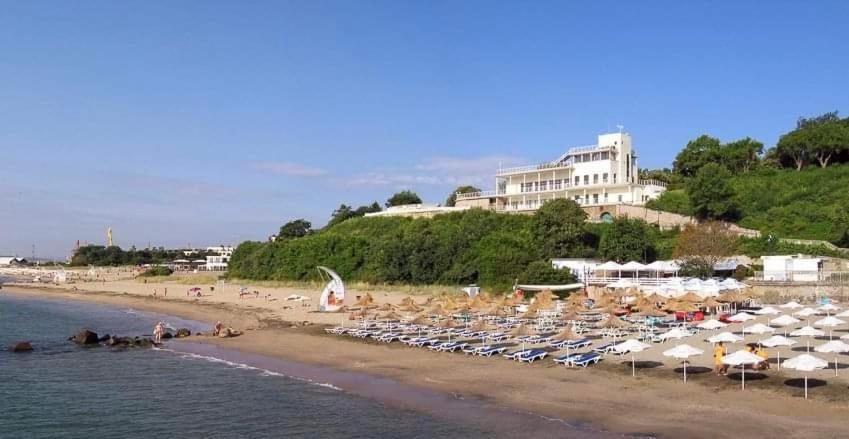 Cosy Sea View Apartment with Terrace 2 min from Beach Lazur Burgas