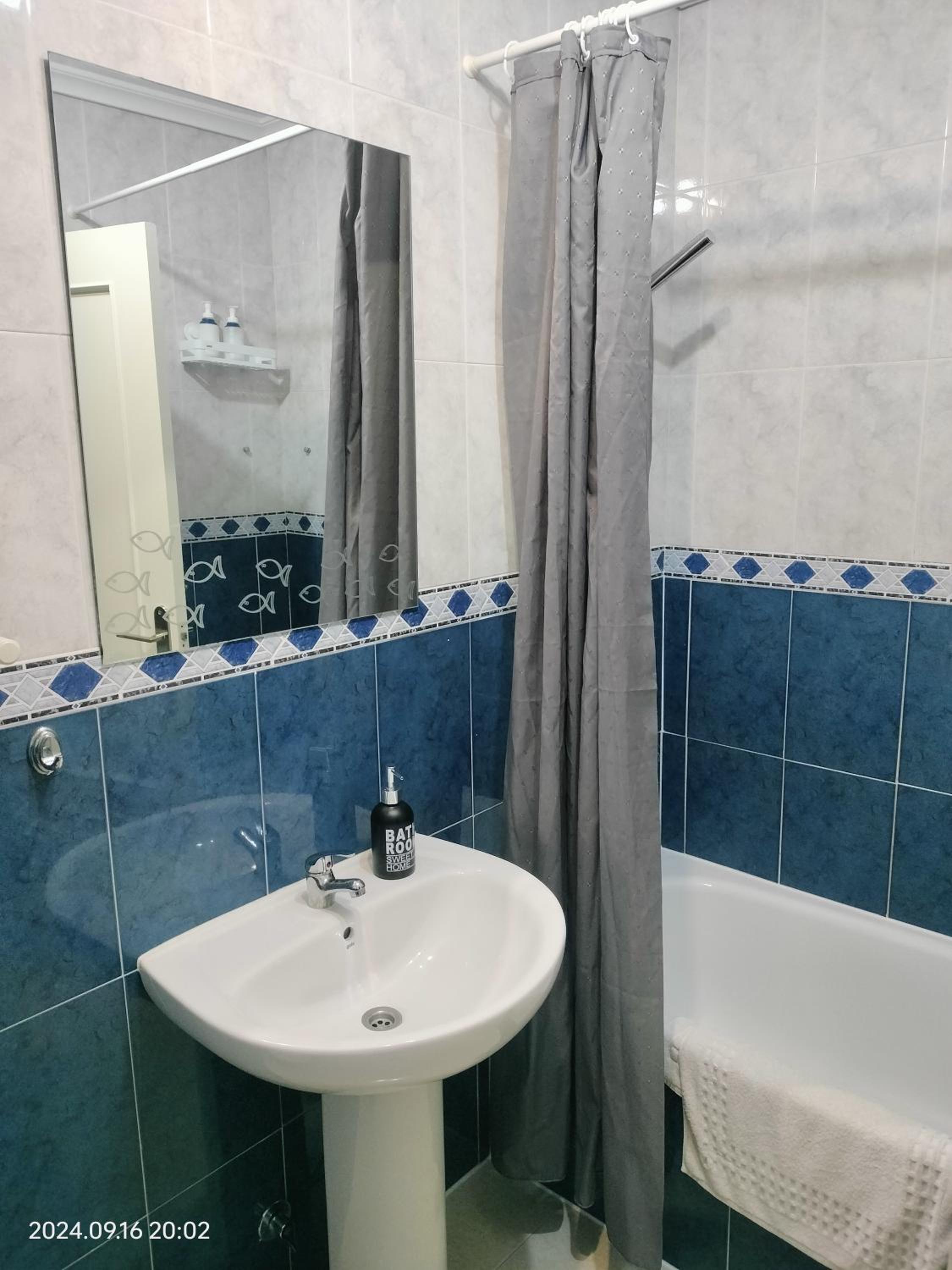 Adosado tranquilo para familias con piscina