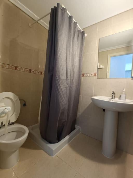 Adosado tranquilo para familias con piscina