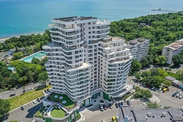 Cosy Sea View Apartment with Terrace 2 min from Beach Lazur Burgas