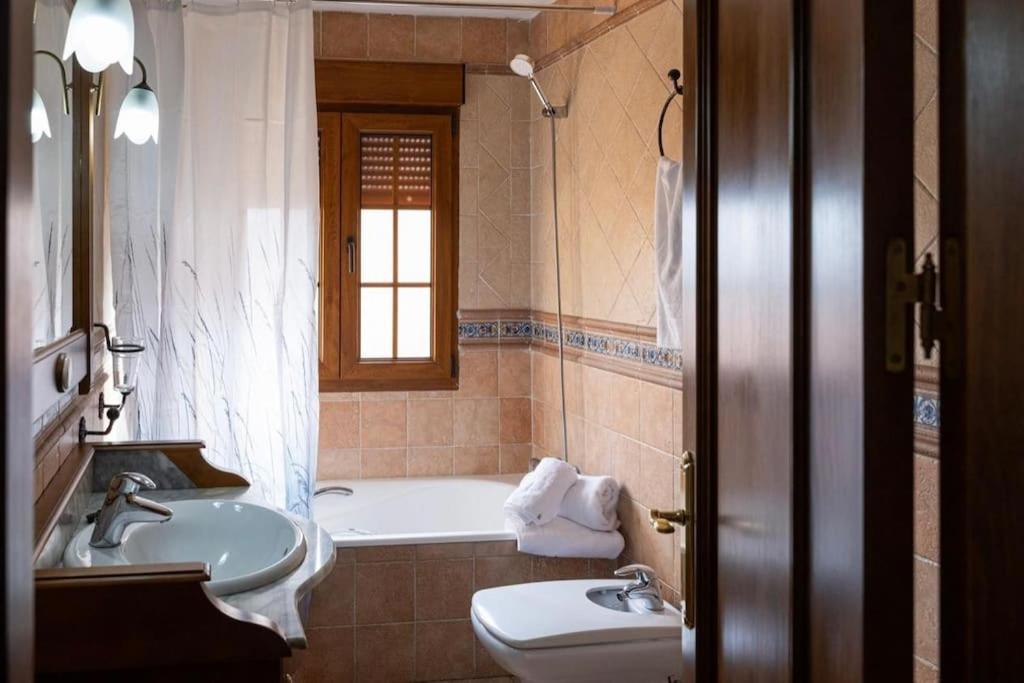Casa los toriles