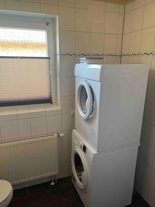 Cozy Apartment with Balcony and Parking in Tüddern