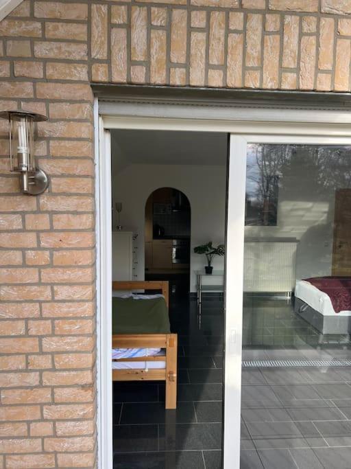 Cozy Apartment with Balcony and Parking in Tüddern