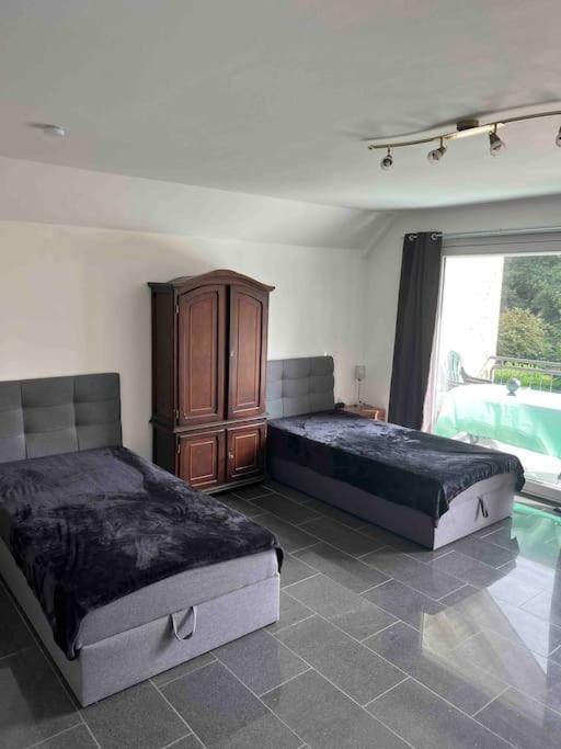 Cozy Apartment with Balcony and Parking in Tüddern