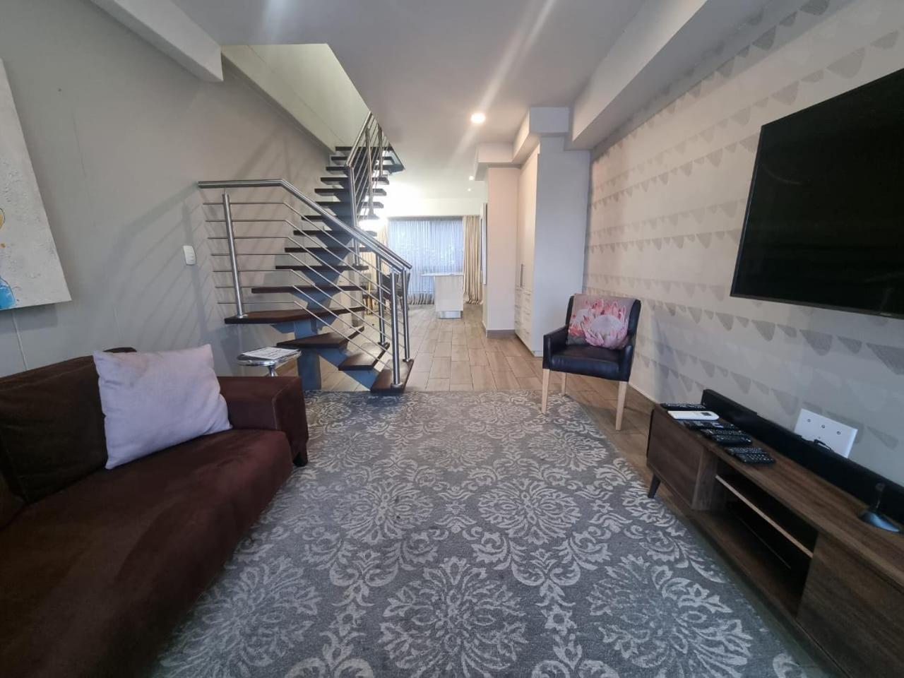 2 bedrooms Modern Apartment view 3
