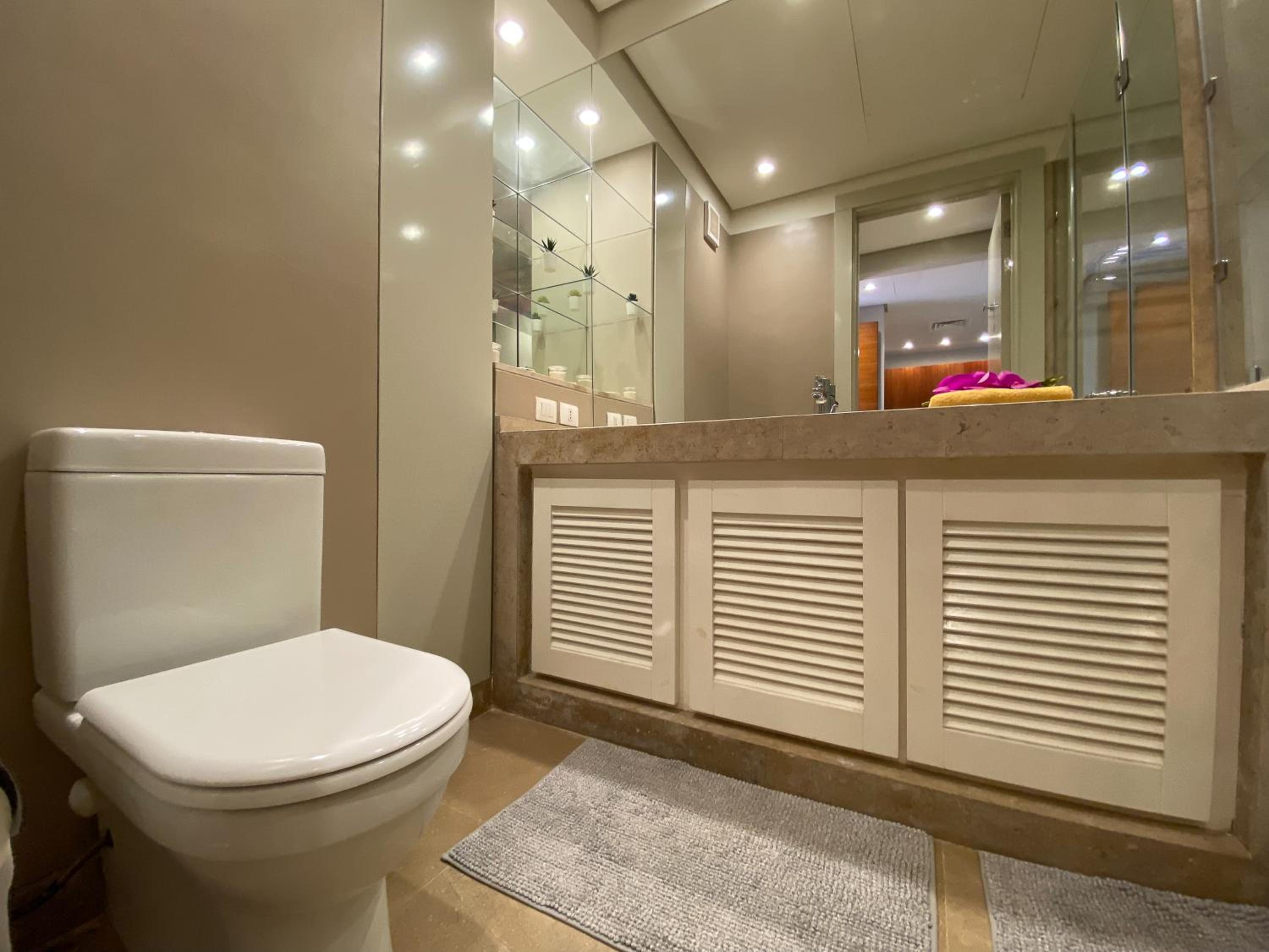 Modern 1 Bedroom Apartment in Ancient Sands view 5