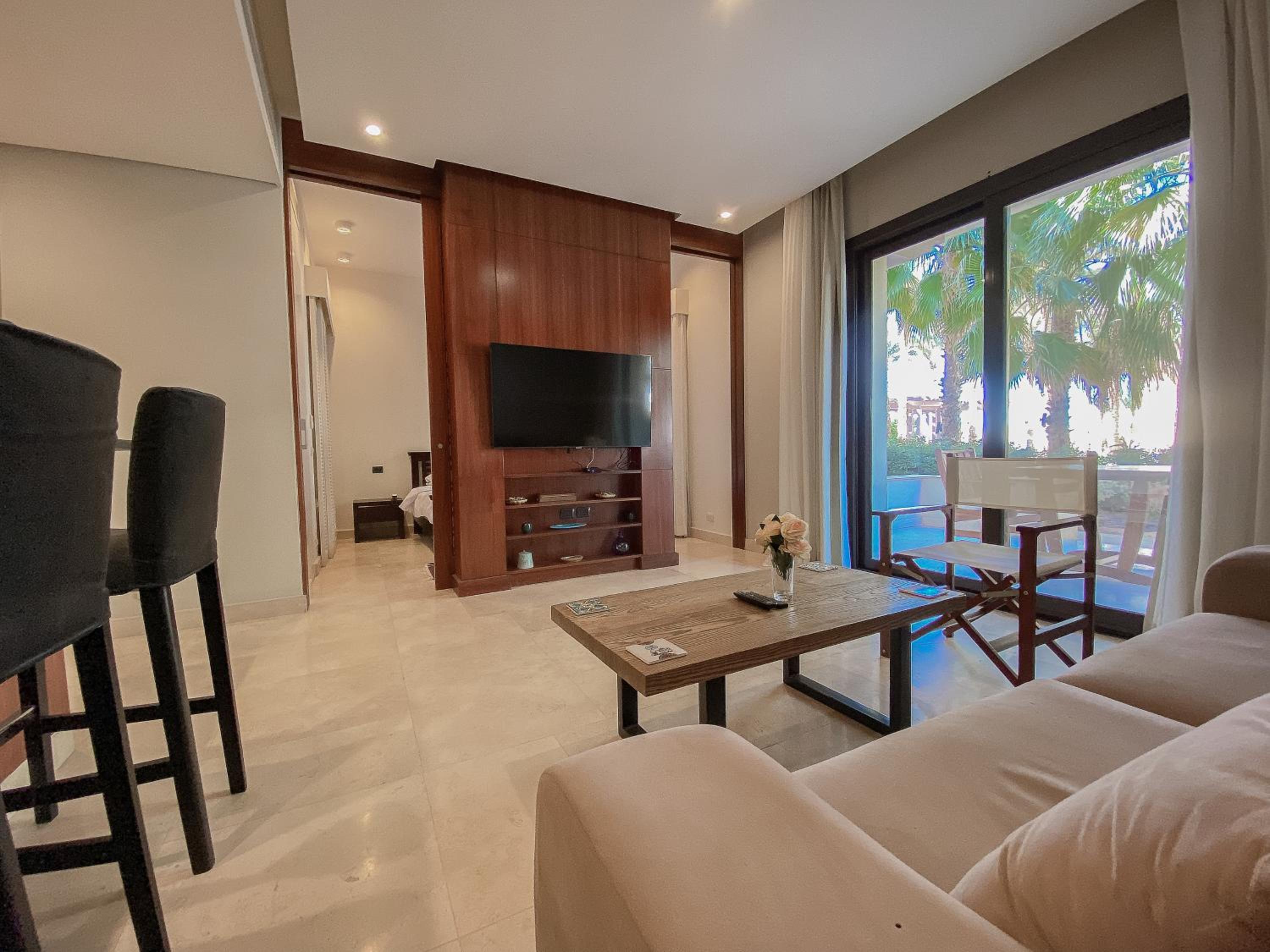 Modern 1 Bedroom Apartment in Ancient Sands view 3