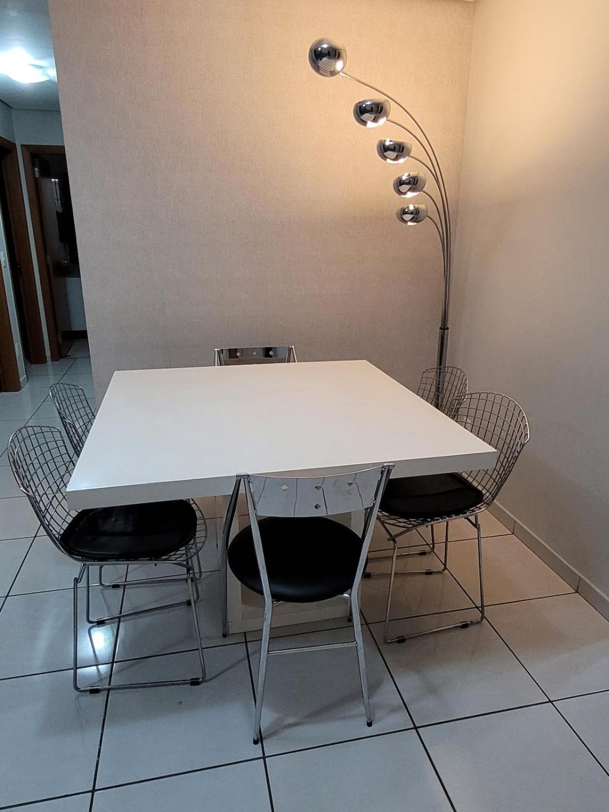 Imprensa III · Comfort and family in Brasilia
