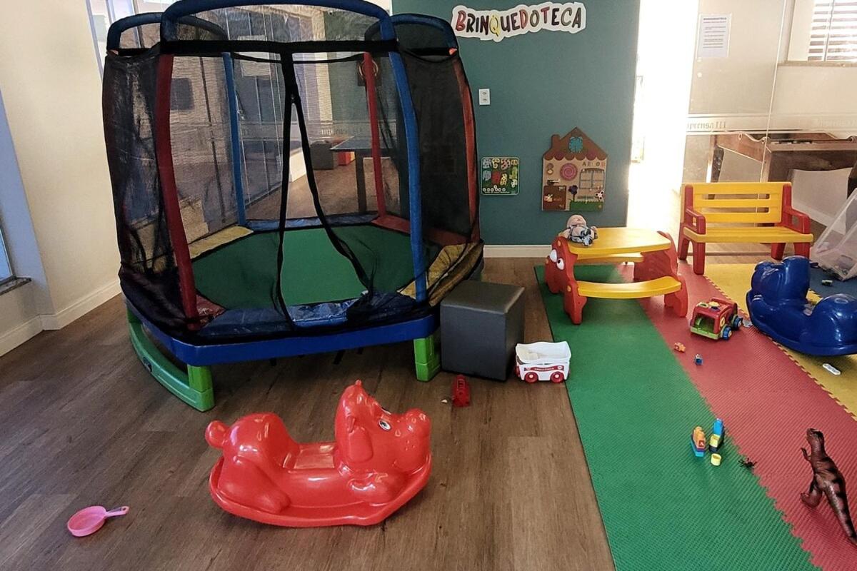 Imprensa III · Comfort and family in Brasilia