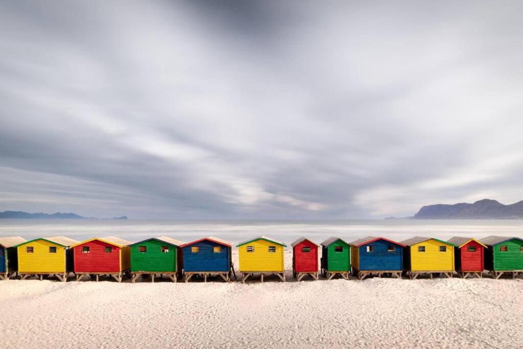 'Just Beachy' Muizenberg Beachfront Apartment view 4