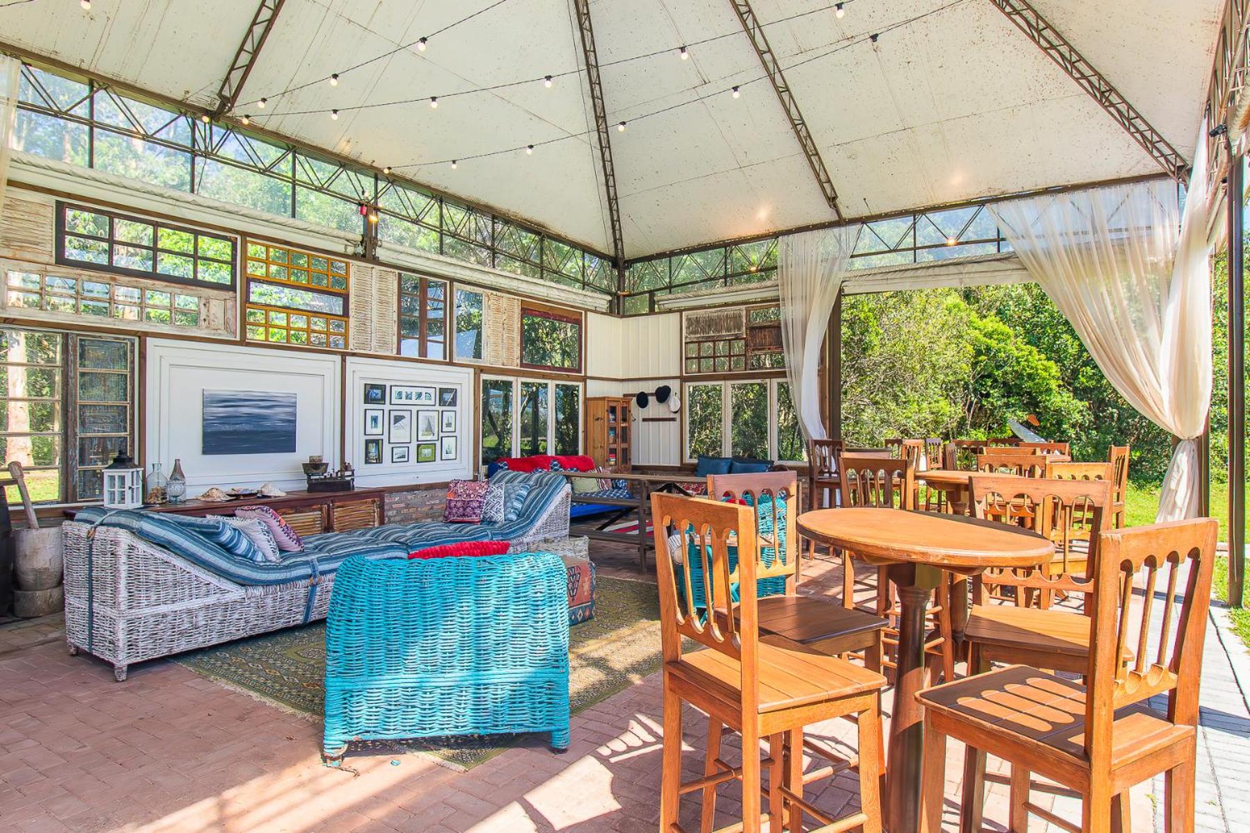 Photo 33