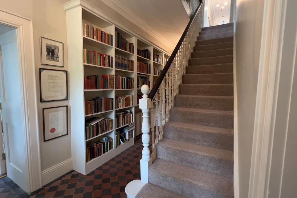 Ballyeriston House