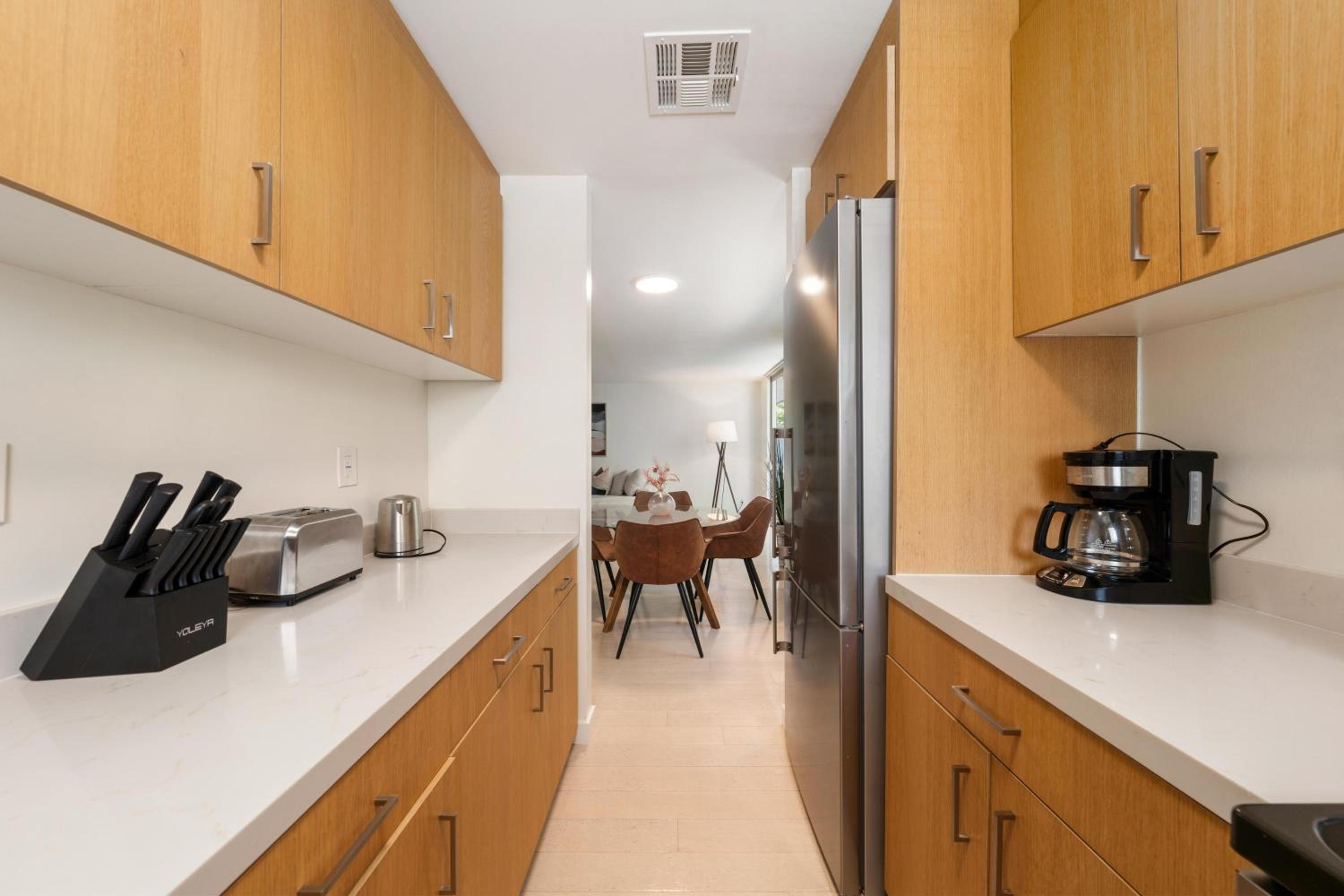 Unaluma 2BR Retreat Santa Monica Prime Location