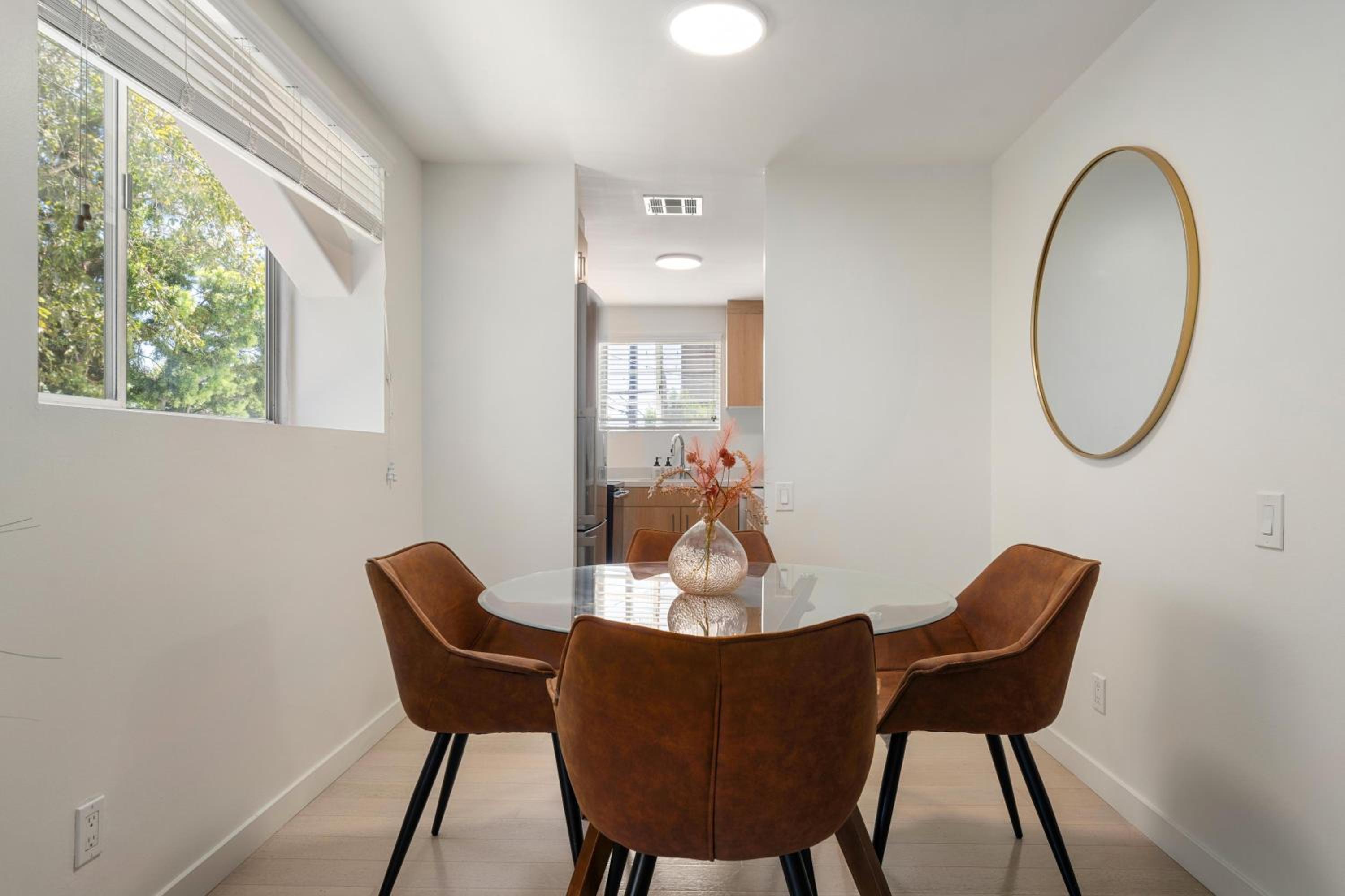 Unaluma 2BR Retreat Santa Monica Prime Location