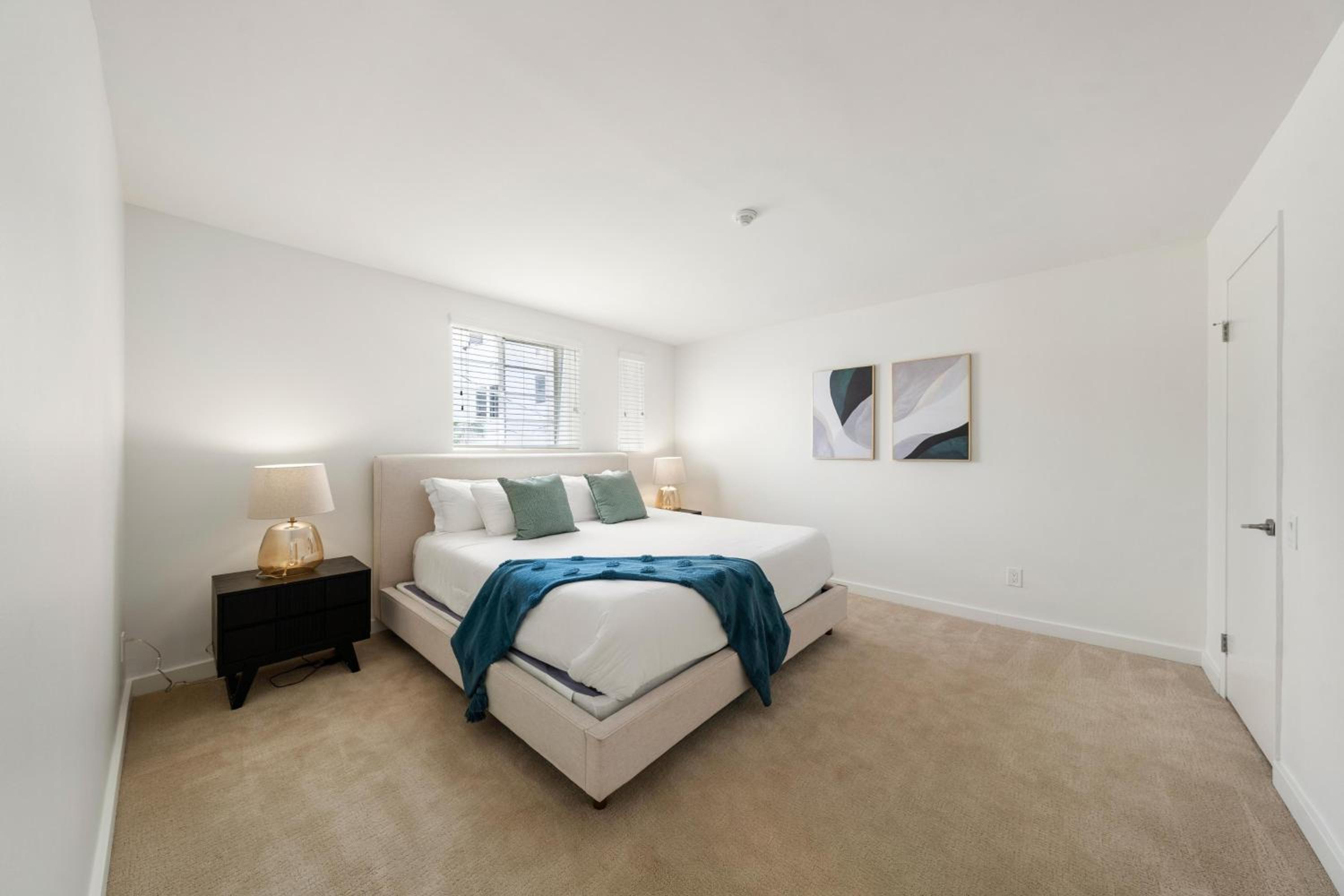 Unaluma 2BR Retreat Santa Monica Prime Location