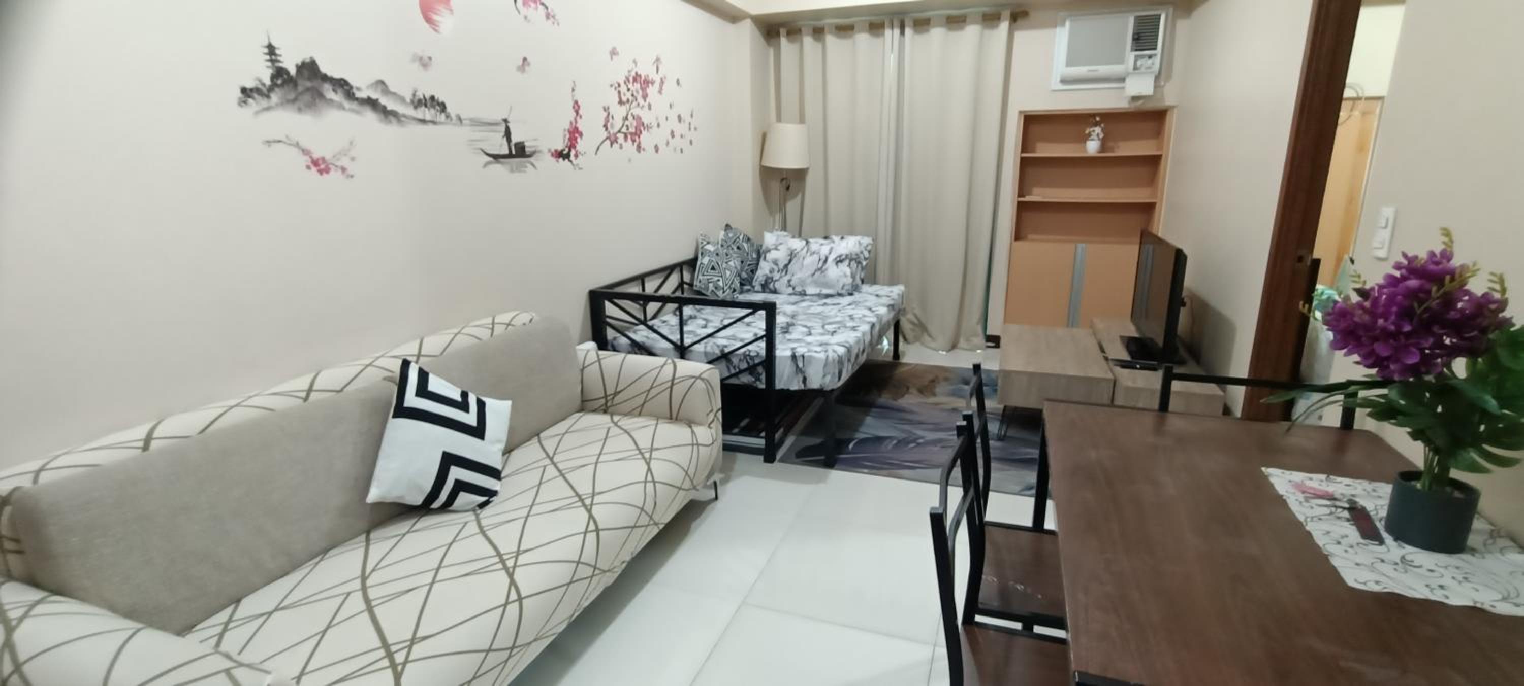1 bedroom Condotel in front of terminal 3 Airport