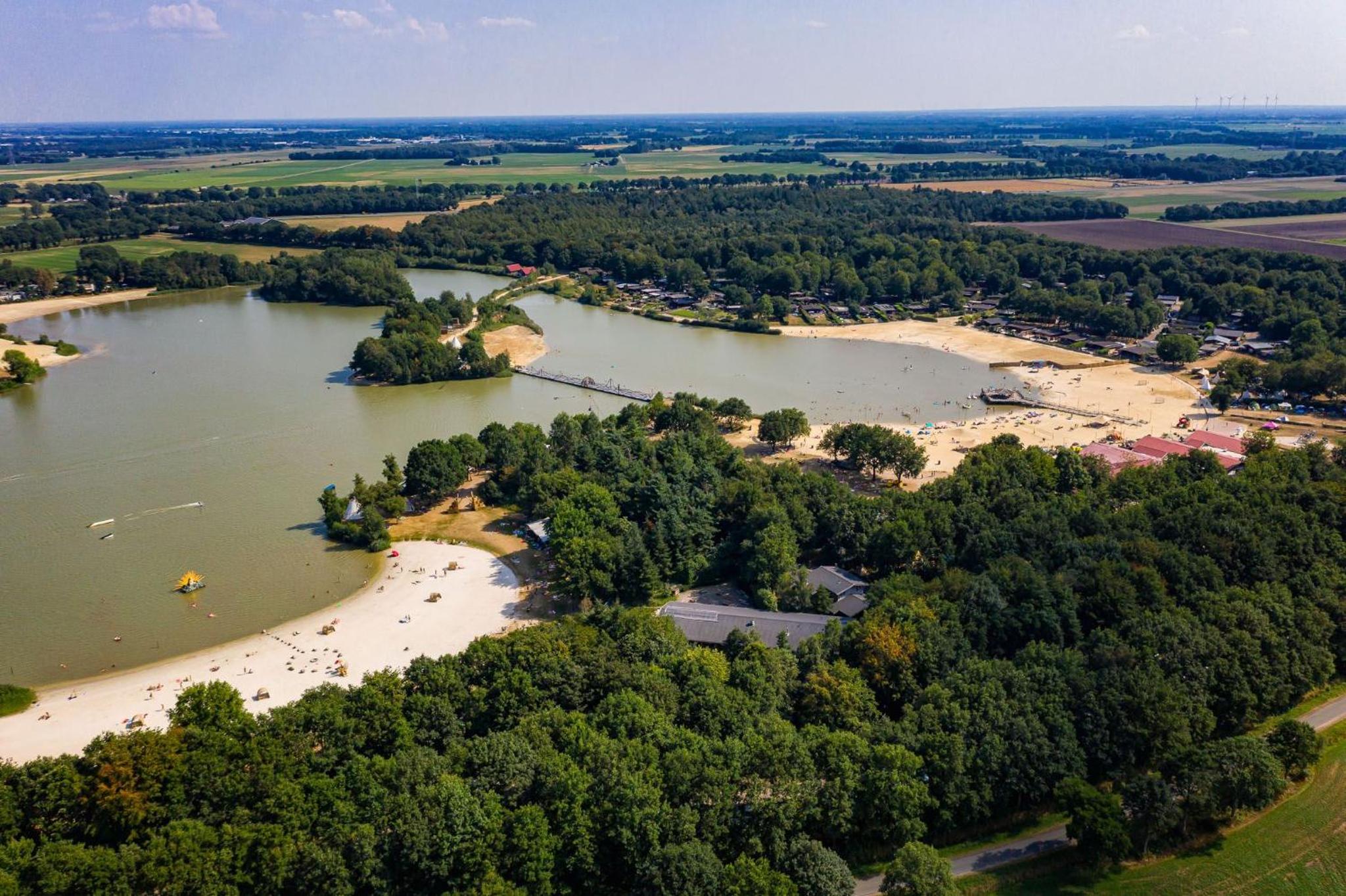 Drentse Sleutels 6 persoons huisje met jacuzzi
