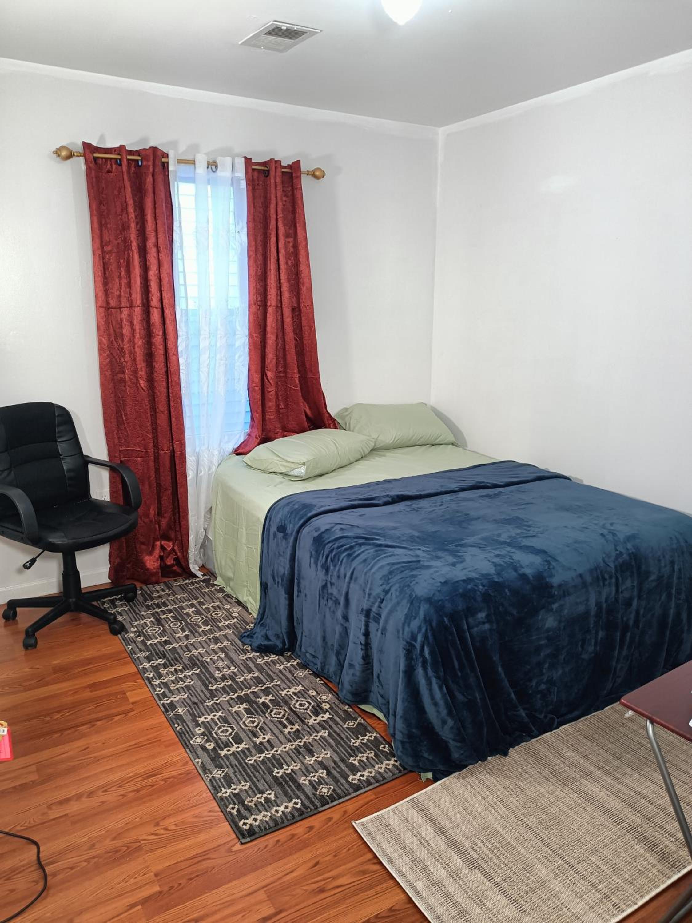 Fada Guest House - 38 Yates Ave Newark