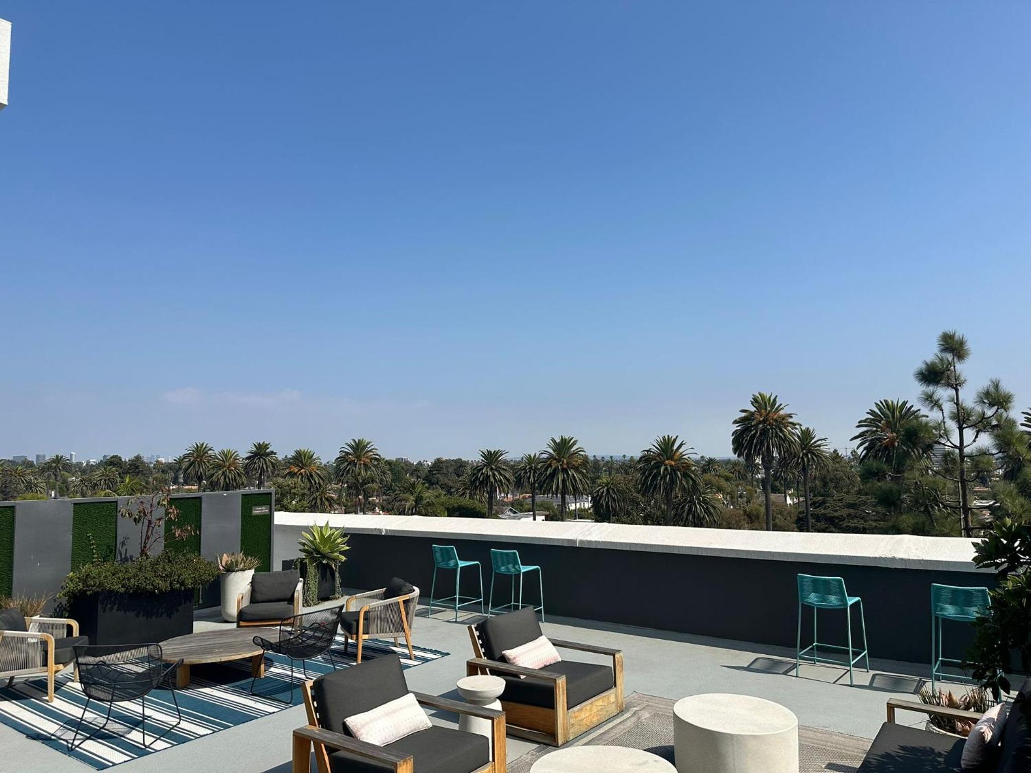 Unaluma 2BR Retreat Santa Monica Prime Location