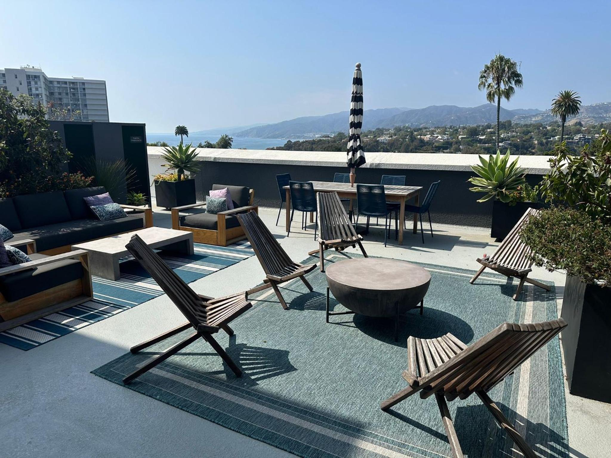 Unaluma 2BR Retreat Santa Monica Prime Location