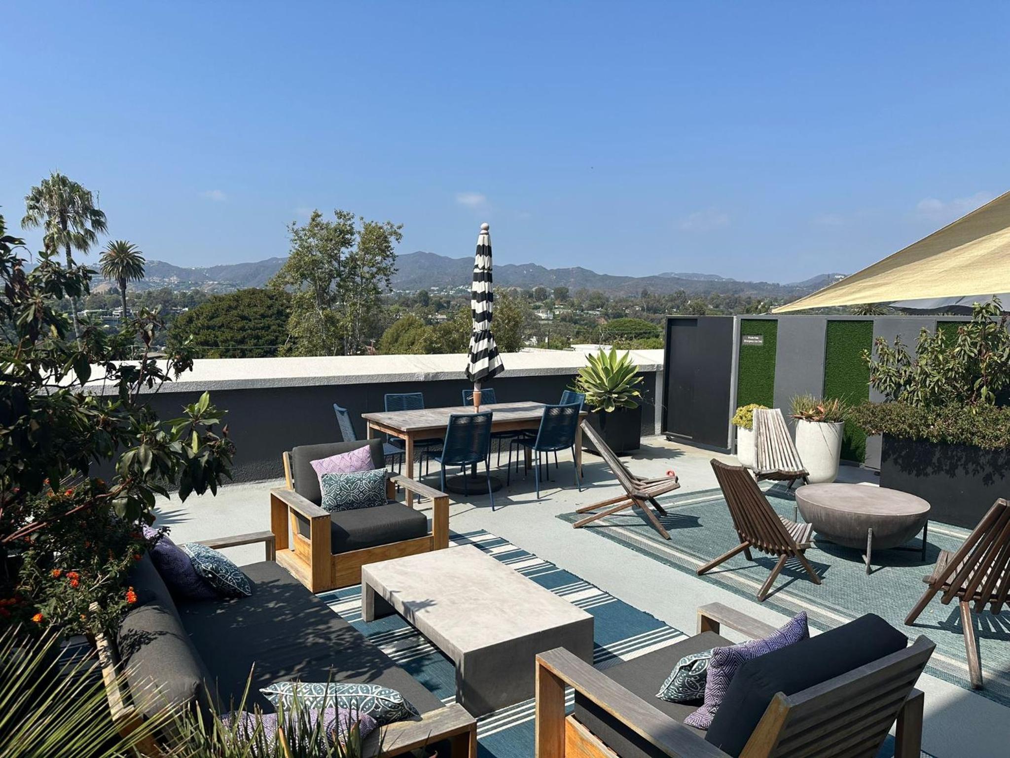 Unaluma 2BR Retreat Santa Monica Prime Location
