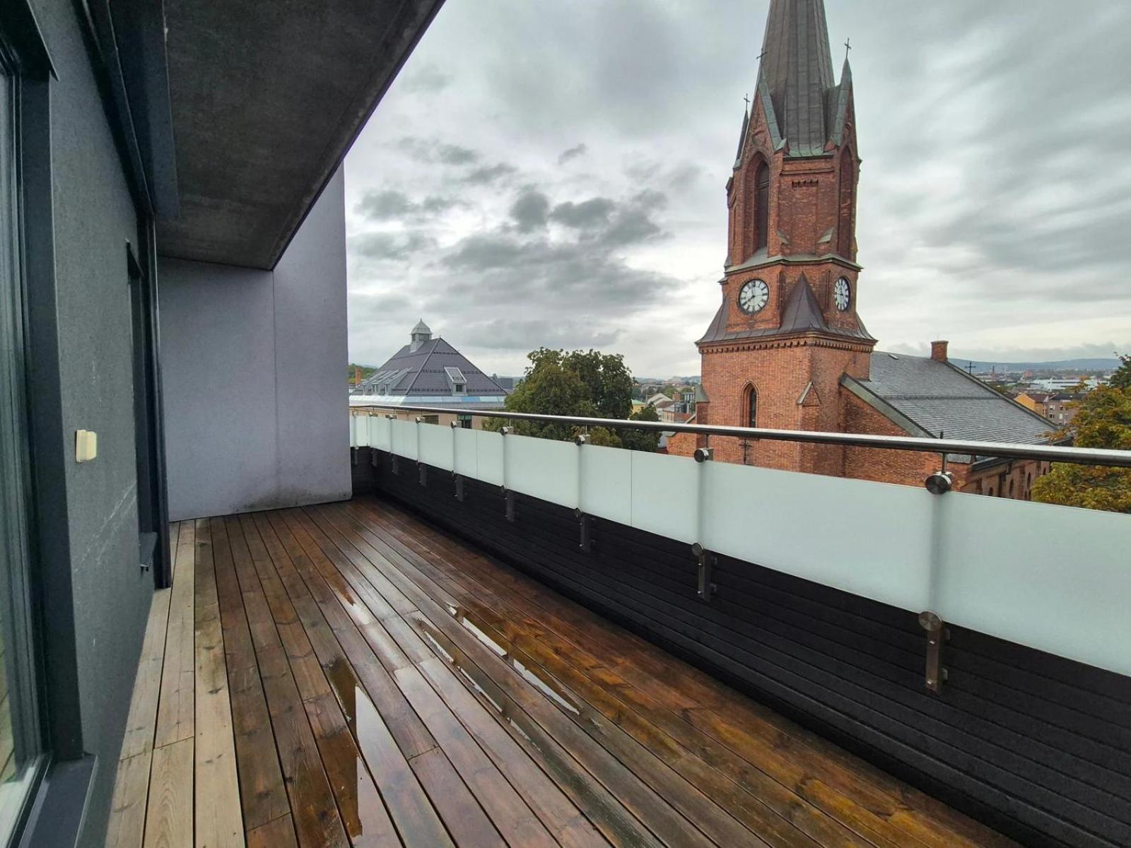 Modern Room in shared apartment with a Beautiful Private Balcony view 2