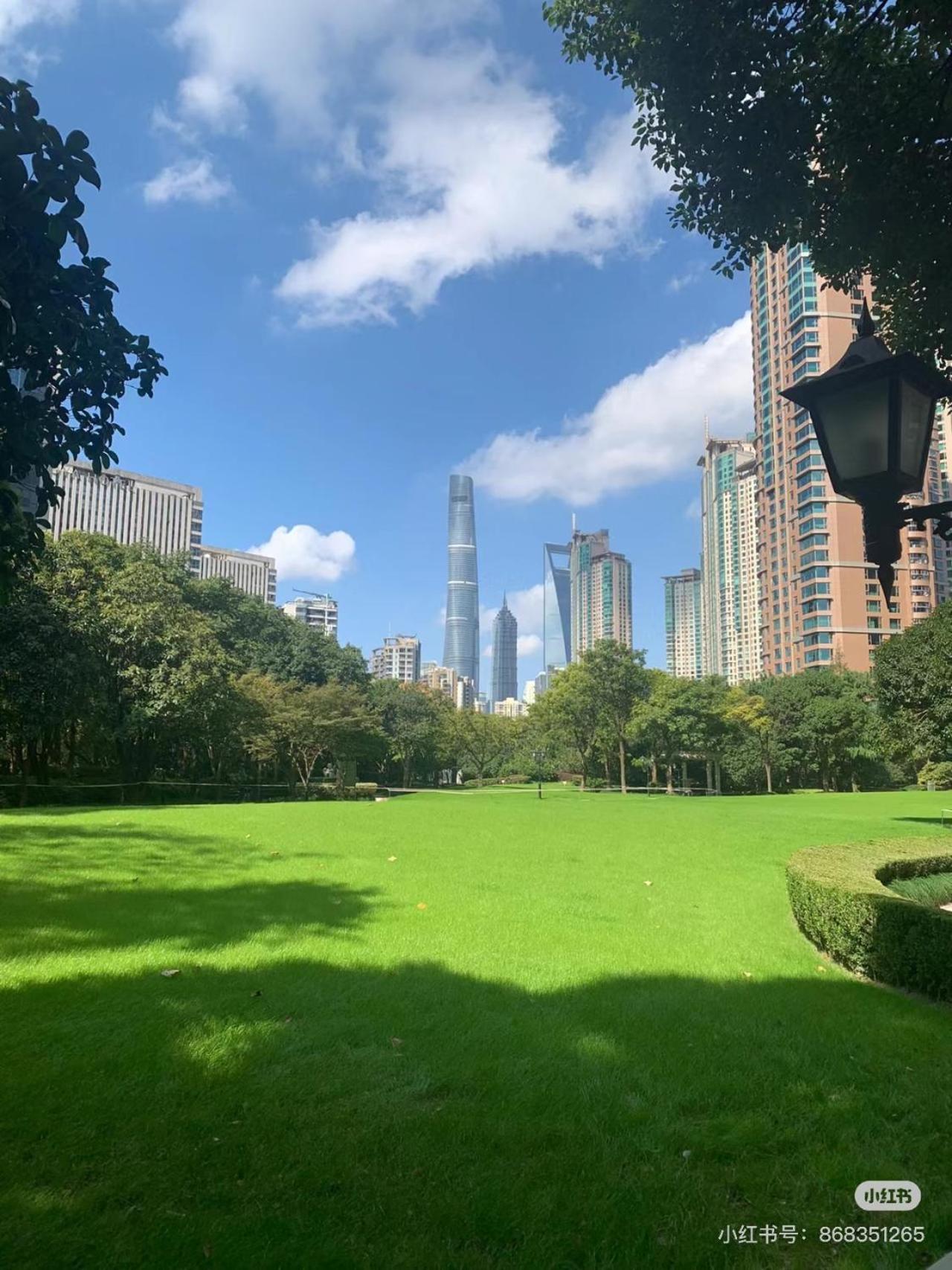 iHome-Lujiazui Riverside, Bund Riverview, Skyscrapers Citywalk, Deluxe Shanghai Living, As Pictured
