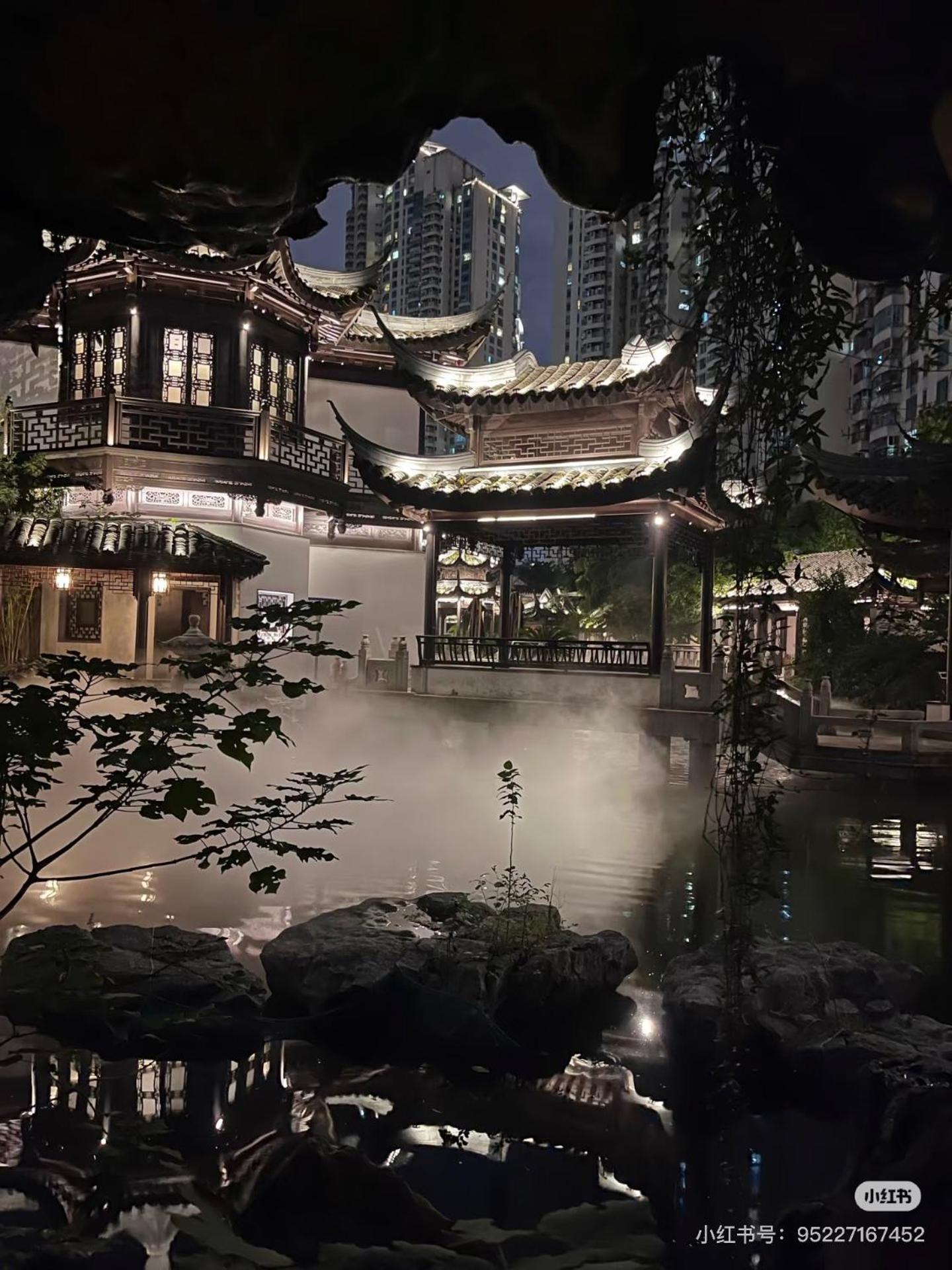 iHome-Lujiazui Riverside, Bund Riverview, Skyscrapers Citywalk, Deluxe Shanghai Living, As Pictured