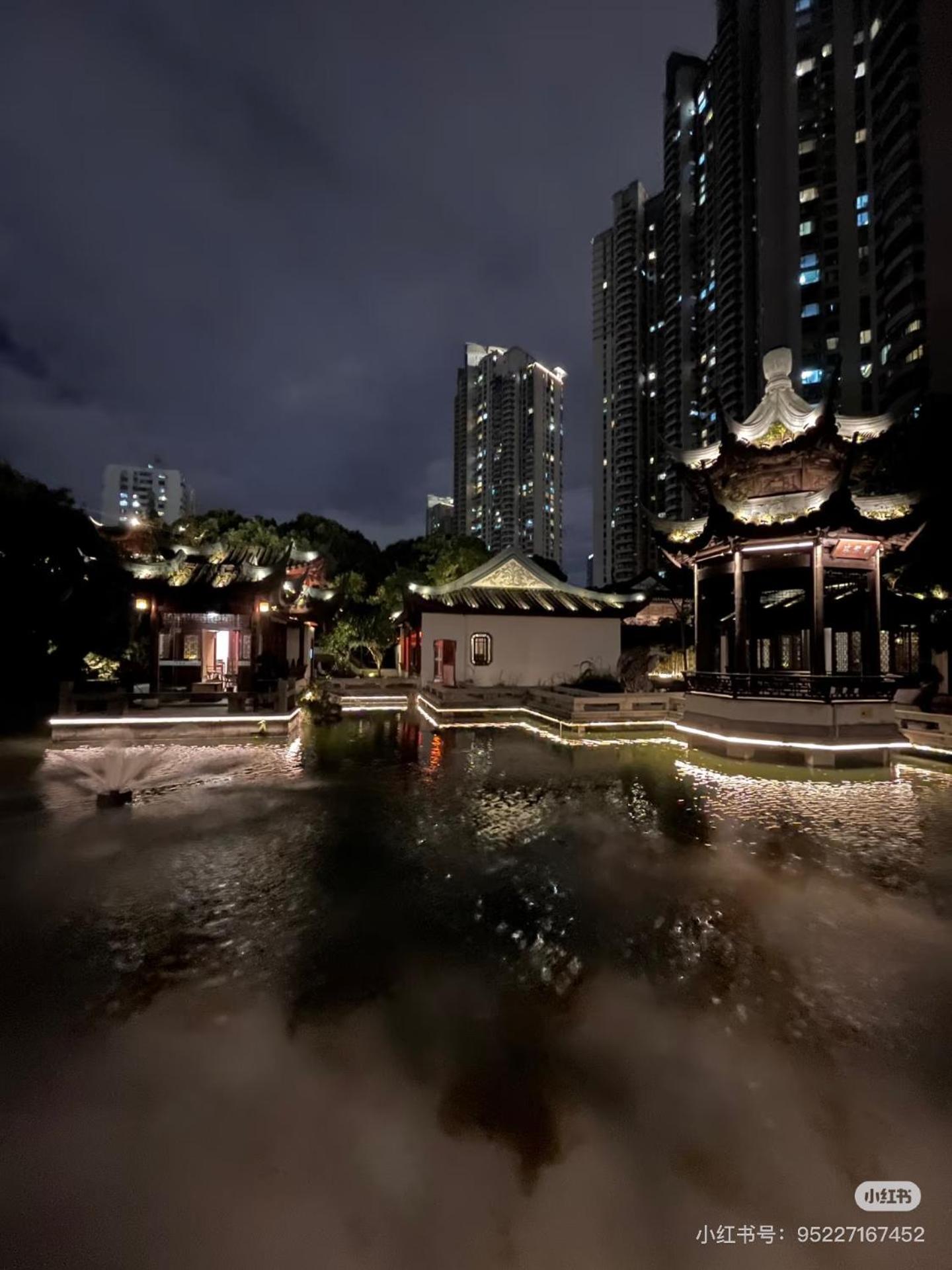 iHome-Lujiazui Riverside, Bund Riverview, Skyscrapers Citywalk, Deluxe Shanghai Living, As Pictured