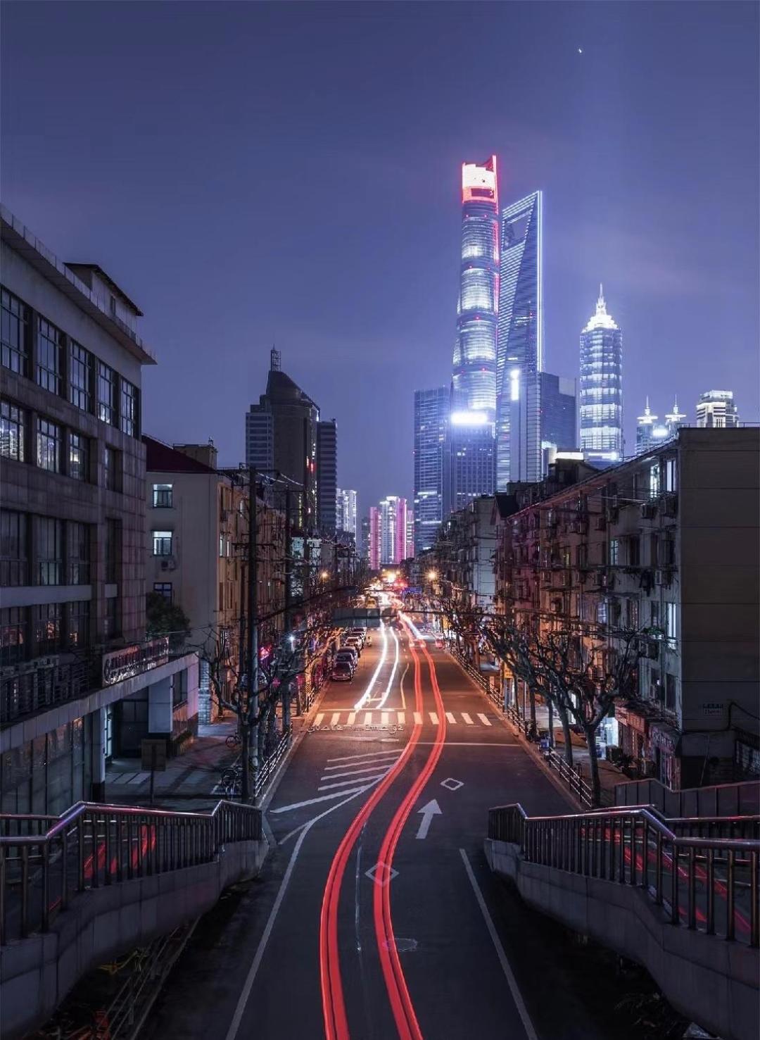 iHome-Lujiazui Riverside, Bund Riverview, Skyscrapers Citywalk, Deluxe Shanghai Living, As Pictured