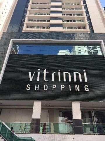 Moderno em Shopping 4Q - Vista Panorâmica