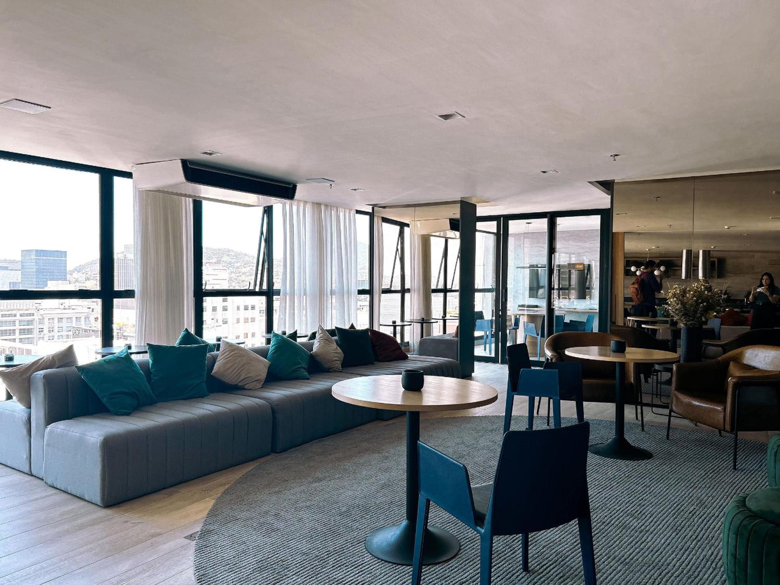 lounge