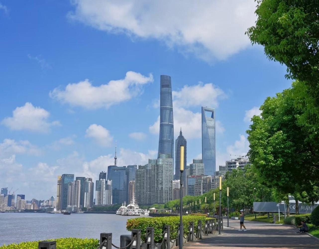 iHome-Lujiazui Riverside, Bund Riverview, Skyscrapers Citywalk, Deluxe Shanghai Living, As Pictured