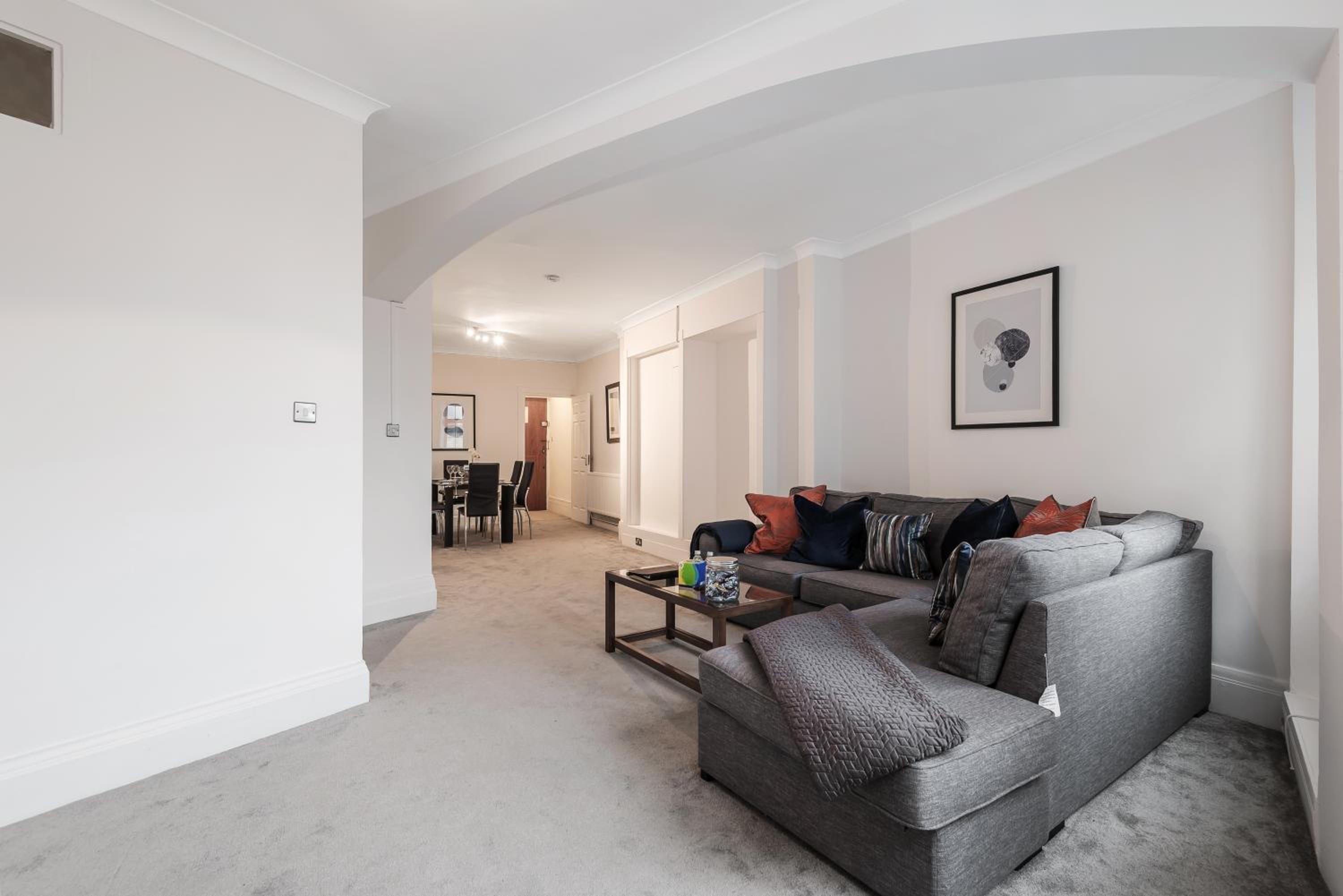 Strathmore Court Apartments