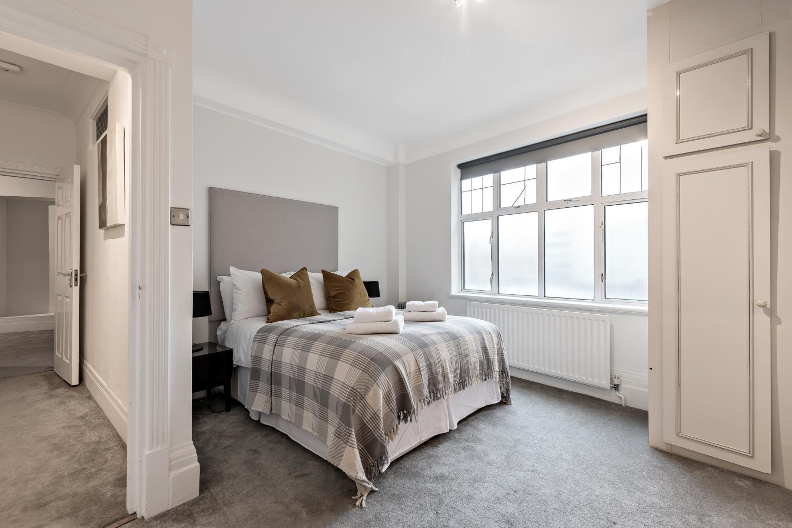 Strathmore Court Apartments