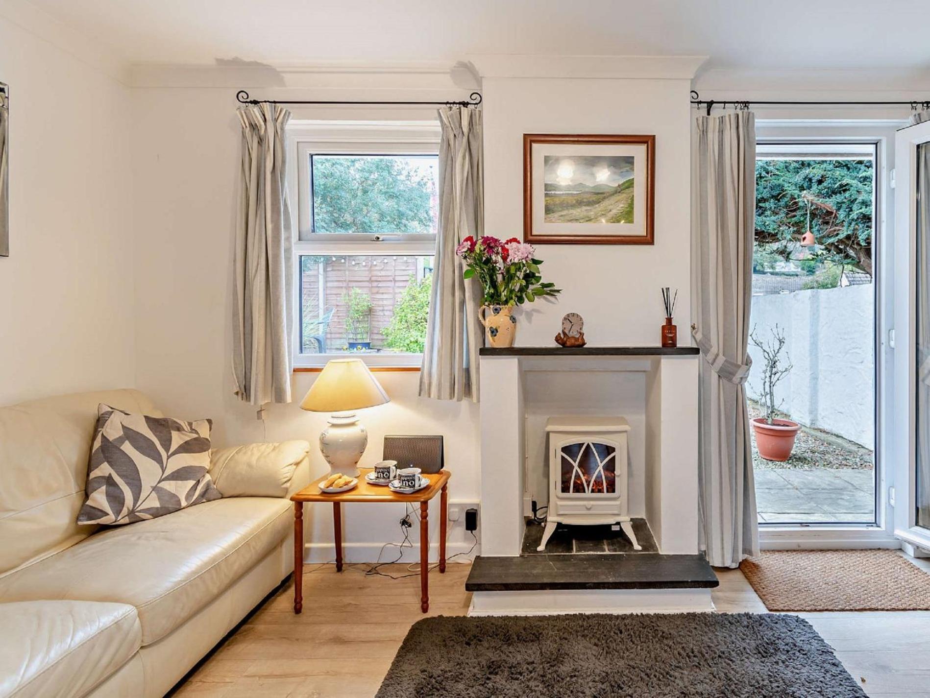 1 Bed in Cardigan oc-moost view 2