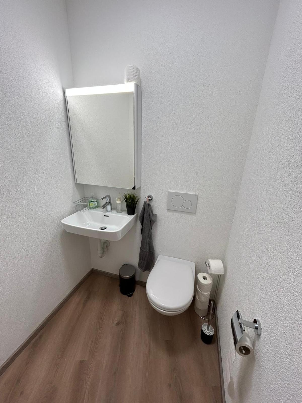 Top modern und sehr zentral!