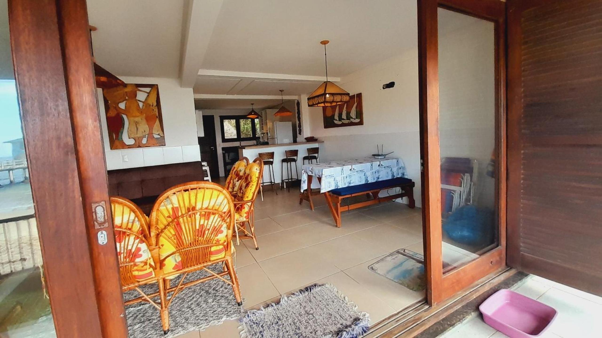3 B beachfront house w/ barbecue Bombinhas SDN042