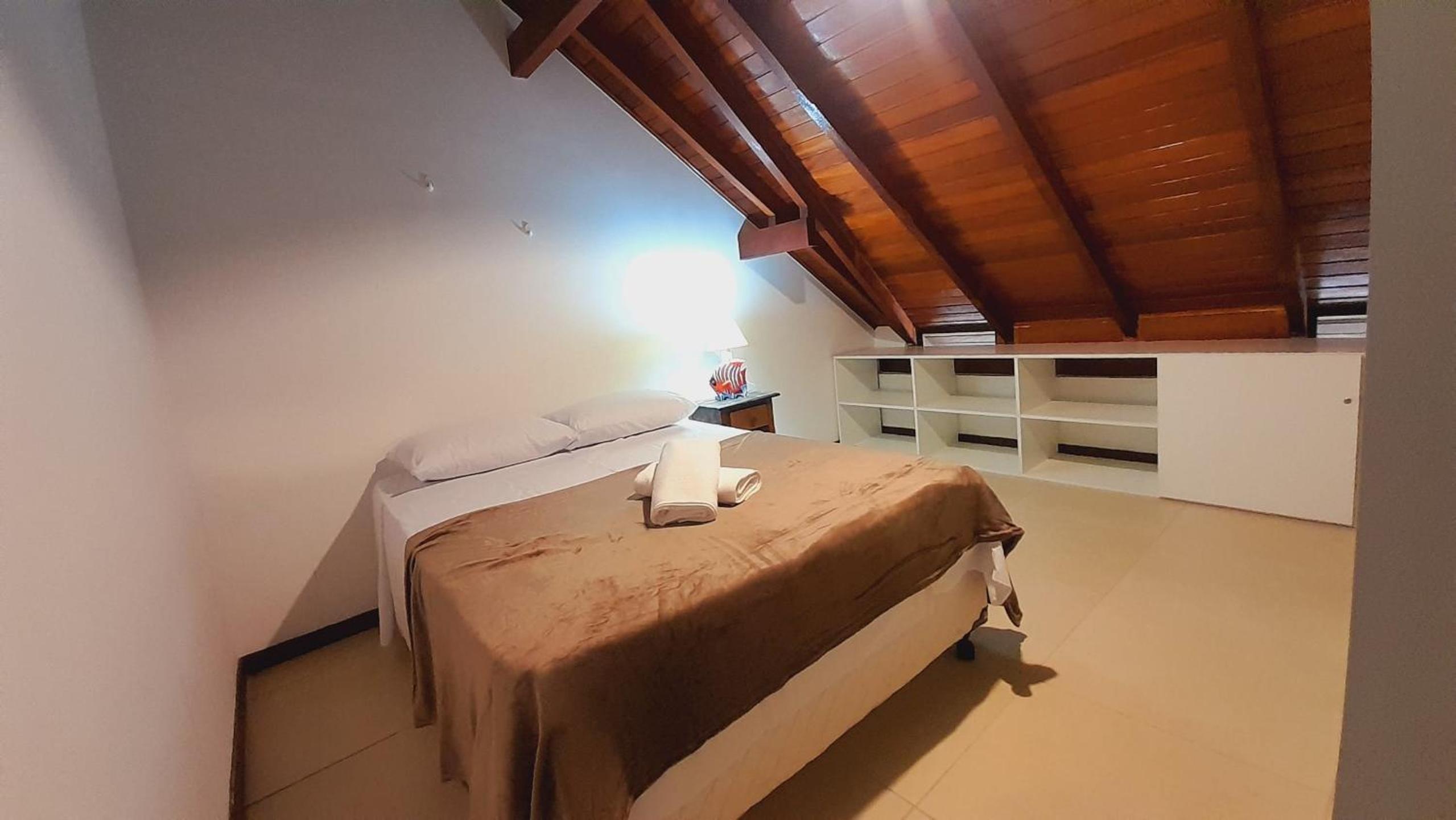 3 B beachfront house w/ barbecue Bombinhas SDN042